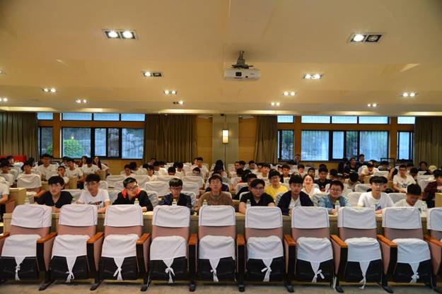说明: http://xwzx2016.sdjzu.edu.cn/__local/B/9F/5B/95B7A65DD7DDAA5F6EF0FE991AB_DA983670_17DDE.jpg