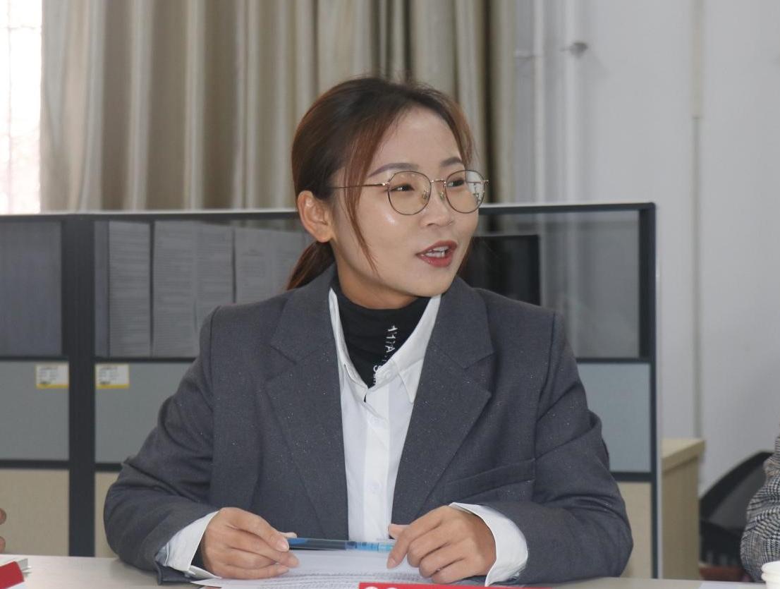 副校长郭益灵参加英语2142班举办"遇见自我,预建人生